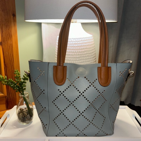 Louenhide Handbags - ⚡️SALE⚡️Louenhide Baby Bermuda Tote